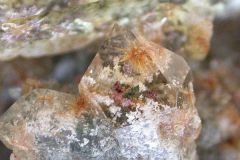 Plus d’informations sur « Quartz inclusion de rutile »