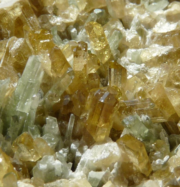 Epidote_Italie_Aoste__Chatillon___Bellecombe_19.JPG