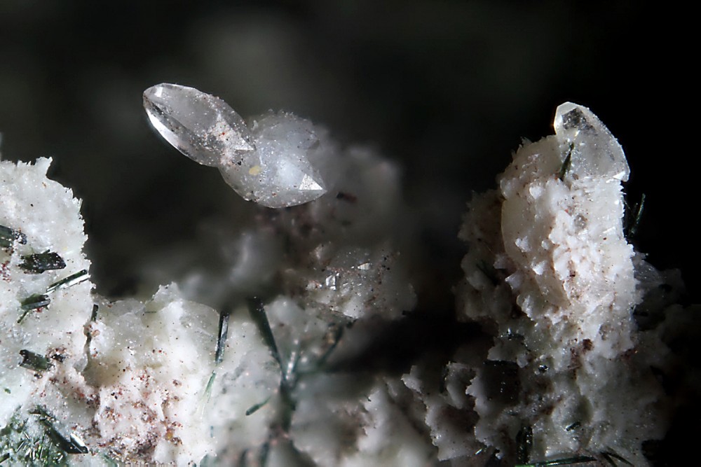 IMG 4mm Actinolite et  Quartz   _ web.jpg