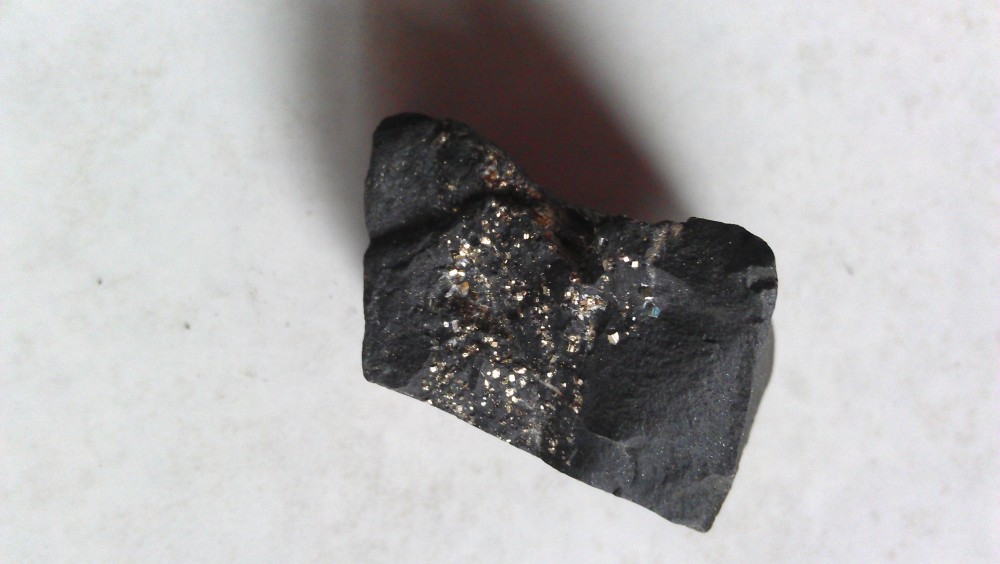 Inclusion pyrite 2 (Magland).jpg