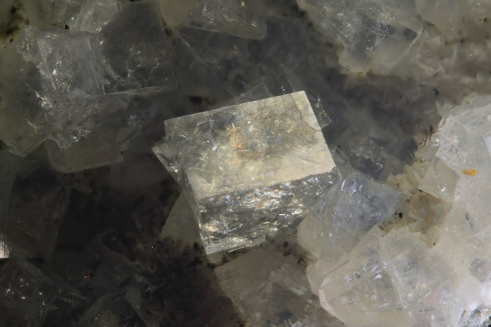 CHABAZITE L'ESCOURGEAT 001 (Copier).jpg