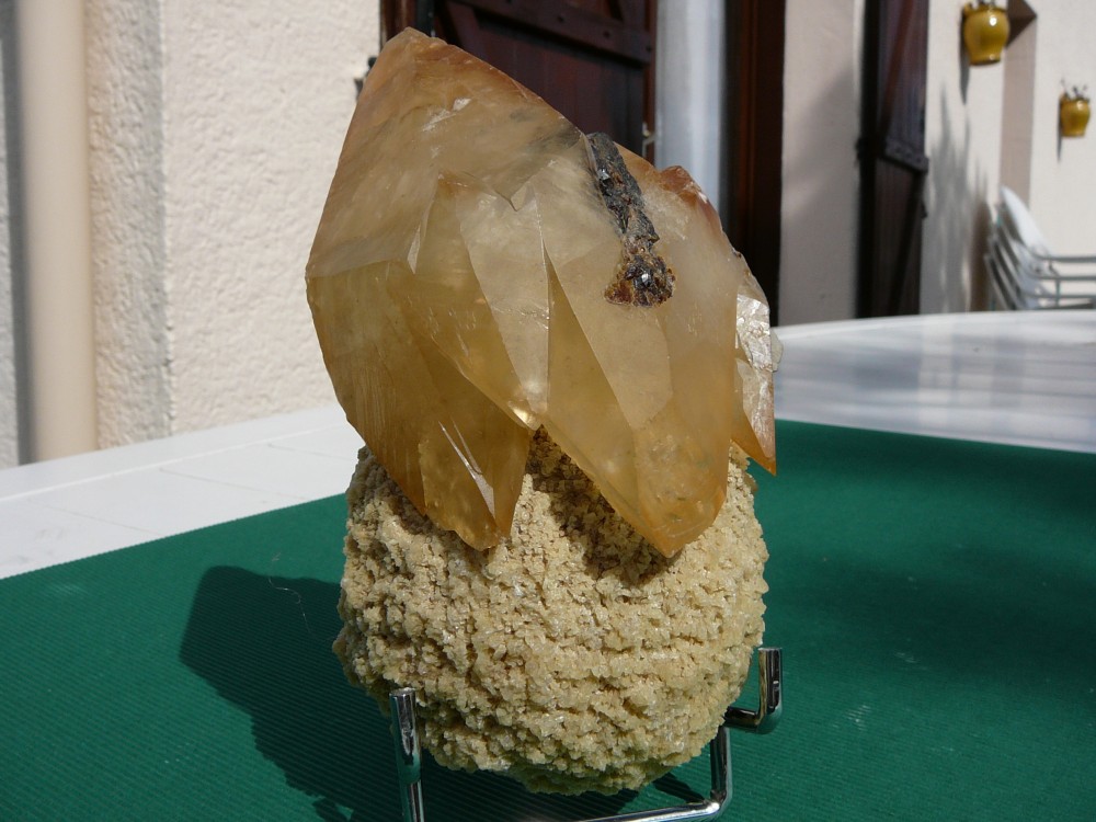 Calcite biterminée Elmwood Tennessee USA 3.JPG