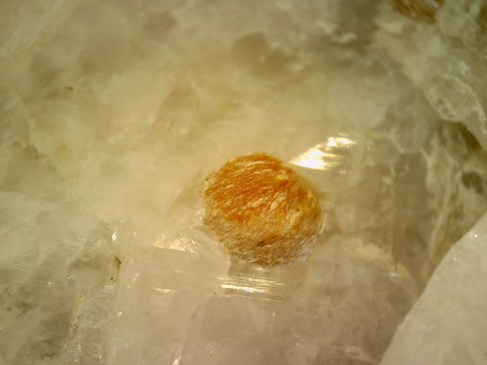 sphère quartz.jpg