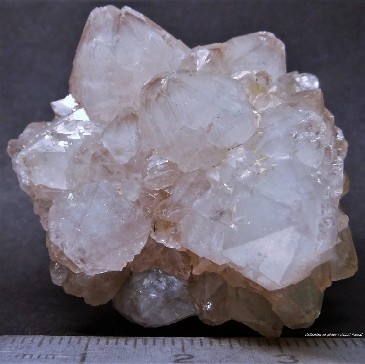 789433412_(4)5-1-1-Quartz-Sortiedu16aout2019.LesMontminsAllierFrance..thumb.jpg.dff0c750a88765f3fcf261afc287348b.jpg