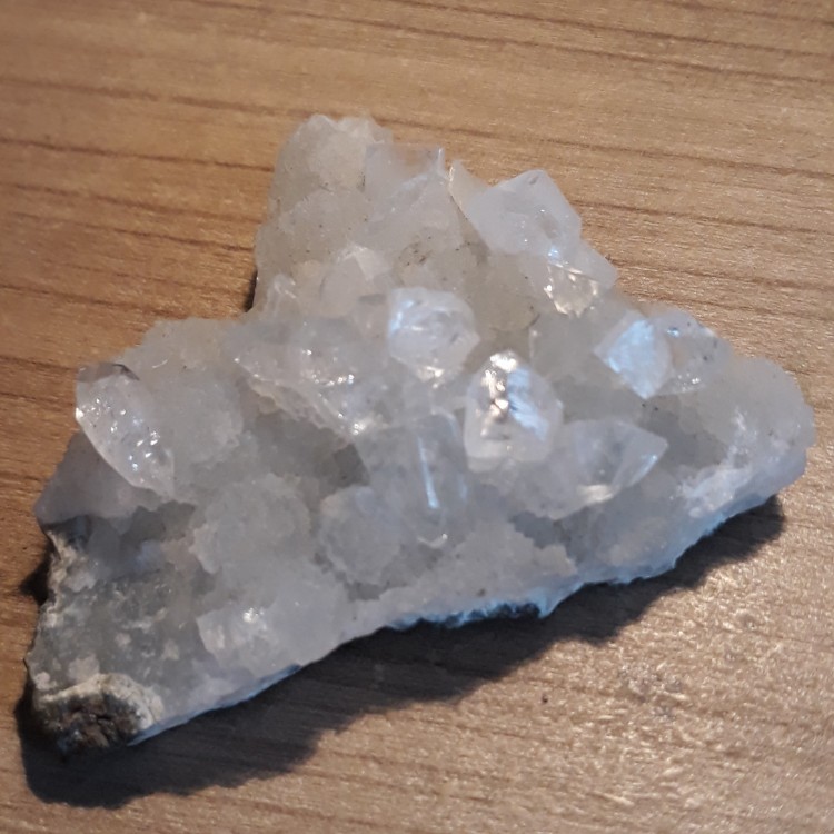 648469385_Apophyllite-a.thumb.jpg.a6fe10192fdc5e52e7b58e3389dd4797.jpg