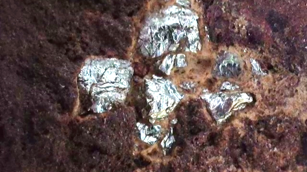 Chalcopyrite Argent E Dans Jaspe Rouge De La D Sirade Forum Min Raux